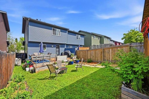 319 Everstone Drive Sw, Calgary, AB 