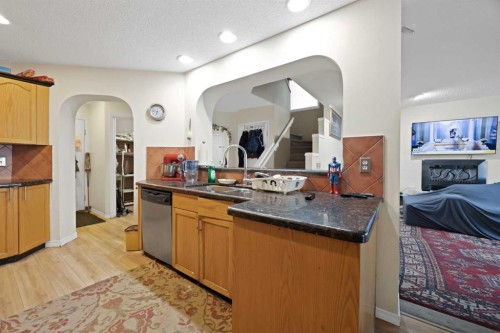 25 Martha'S Meadow Place Ne, Calgary, AB 