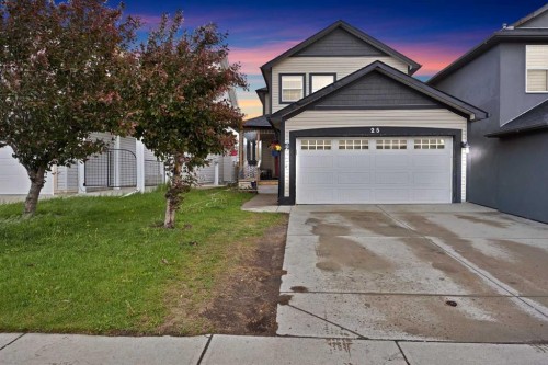 25 Martha'S Meadow Place Ne, Calgary, AB 