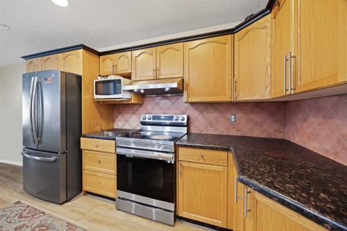 25 Martha'S Meadow Place Ne, Calgary, AB 