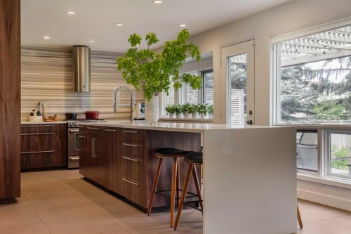 344 Canterville Drive Sw, Calgary, AB 