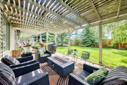 344 Canterville Drive Sw, Calgary, AB 