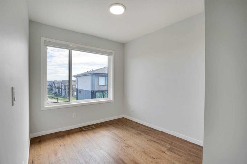 104 Corner Glen Circle Ne, Calgary, AB 