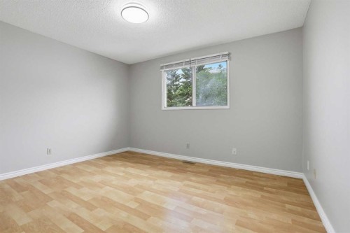 84 Ranchero Rise Nw, Calgary, AB 
