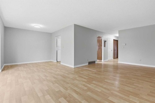 84 Ranchero Rise Nw, Calgary, AB 