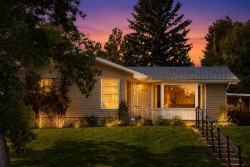 3431 23 Street NW Calgary, AB T2L 0T8