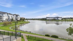 3110-10 Country Village Park NE Calgary, AB T3K 0W5