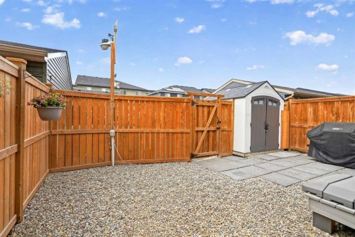 374 Wolf Creek Manor Se, Calgary, AB 