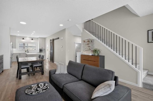 374 Wolf Creek Manor Se, Calgary, AB 