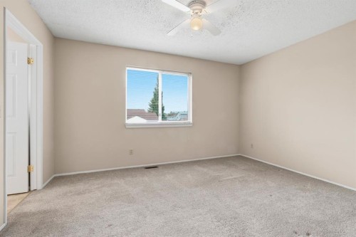 298 Costa Mesa Close Ne, Calgary, AB 