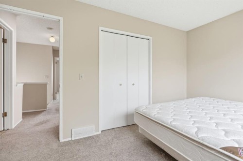 298 Costa Mesa Close Ne, Calgary, AB 