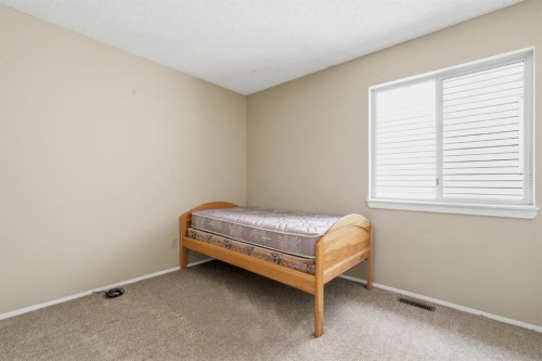 298 Costa Mesa Close Ne, Calgary, AB 
