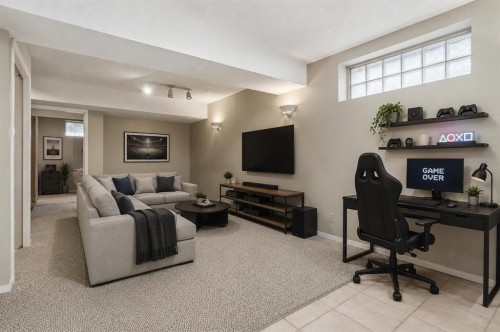298 Costa Mesa Close Ne, Calgary, AB 