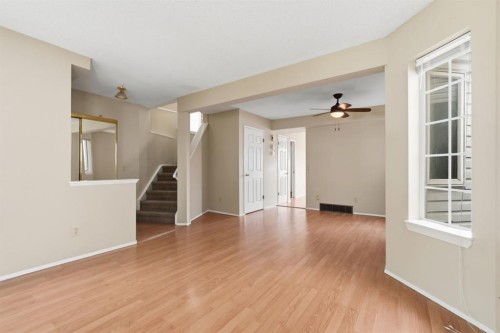 298 Costa Mesa Close Ne, Calgary, AB 