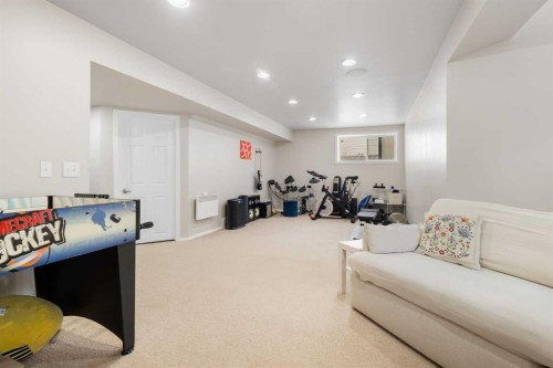 136 Douglas Glen Heath Se, Calgary, AB - Indoor