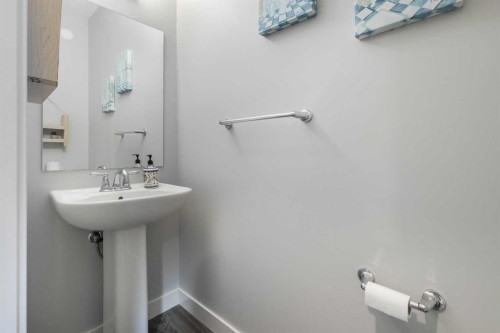 47 Lucas Terrace Nw, Calgary, AB 