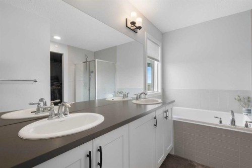 47 Lucas Terrace Nw, Calgary, AB 