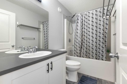 47 Lucas Terrace Nw, Calgary, AB 