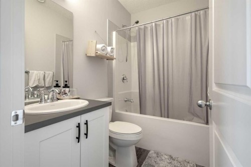47 Lucas Terrace Nw, Calgary, AB 