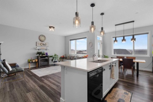 47 Lucas Terrace Nw, Calgary, AB 