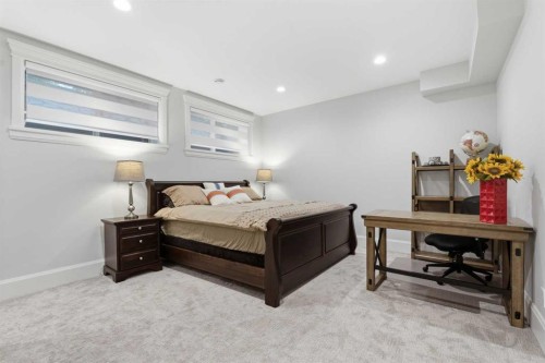 1318 Windsor Street Nw, Calgary, AB 