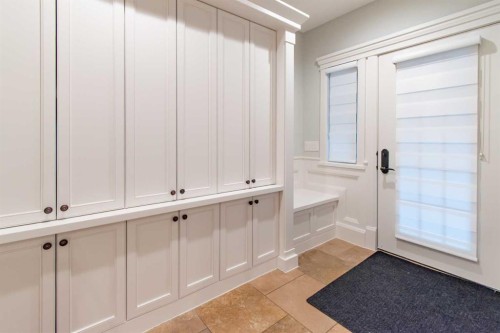 1318 Windsor Street Nw, Calgary, AB 