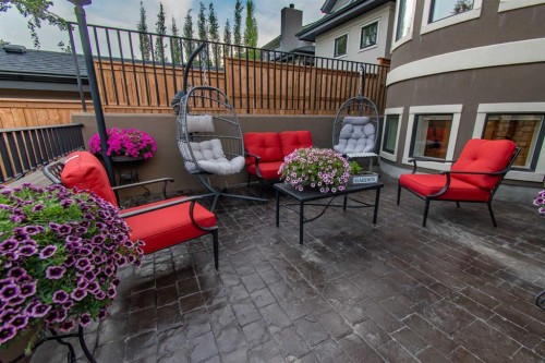 1318 Windsor Street Nw, Calgary, AB 