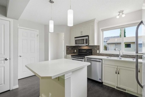 72 Auburn Bay Boulevard Se, Calgary, AB 