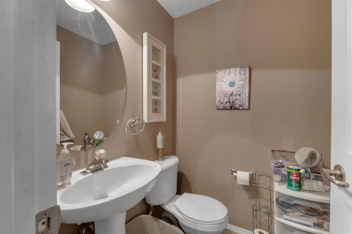 223 Mckenzie Towne Gate Se, Calgary, AB 