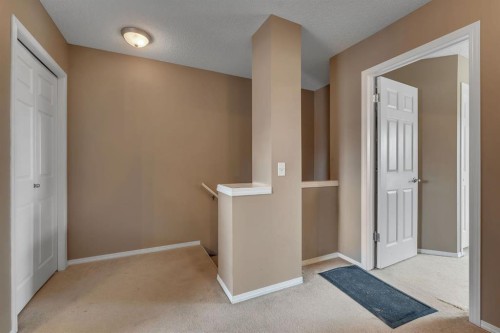 223 Mckenzie Towne Gate Se, Calgary, AB 