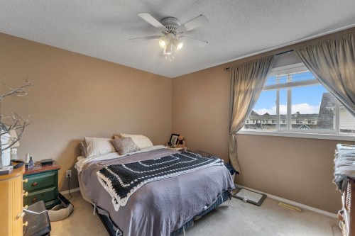 223 Mckenzie Towne Gate Se, Calgary, AB 