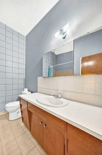 6329 Centre Street Nw, Calgary, AB 