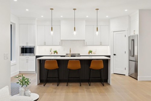 3 Discovery Ridge Lane Sw, Calgary, AB 