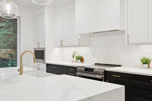 3 Discovery Ridge Lane Sw, Calgary, AB 