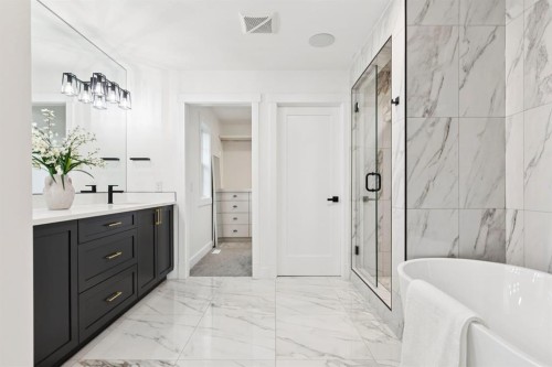 3 Discovery Ridge Lane Sw, Calgary, AB 