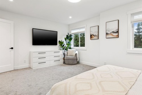 3 Discovery Ridge Lane Sw, Calgary, AB 