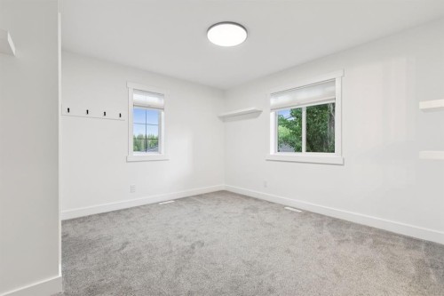 3 Discovery Ridge Lane Sw, Calgary, AB 