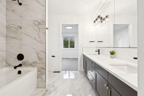 3 Discovery Ridge Lane Sw, Calgary, AB 