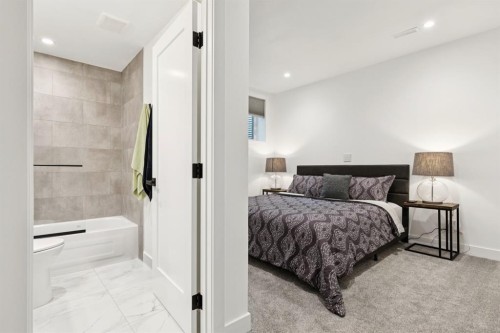 3 Discovery Ridge Lane Sw, Calgary, AB 