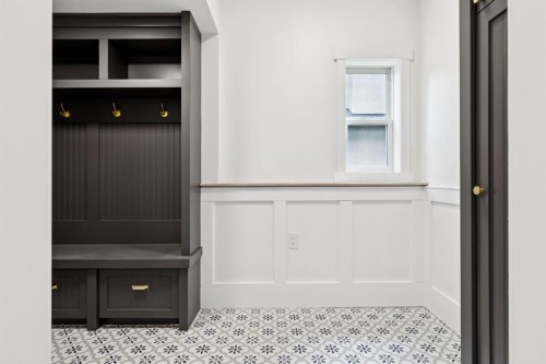3 Discovery Ridge Lane Sw, Calgary, AB 