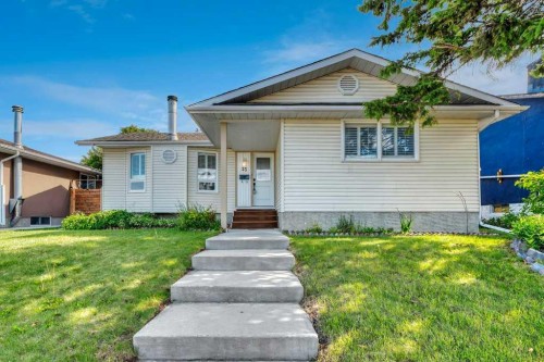23 Penworth Crescent Se, Calgary, AB 