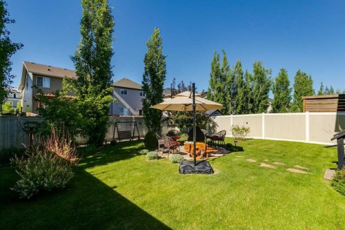 23 Kingston View Se, Airdrie, AB 