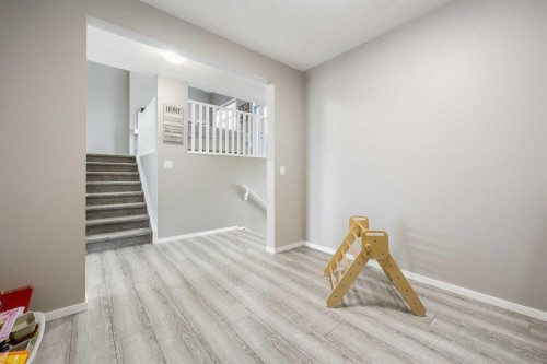 142 Yorkstone Way Sw, Calgary, AB 