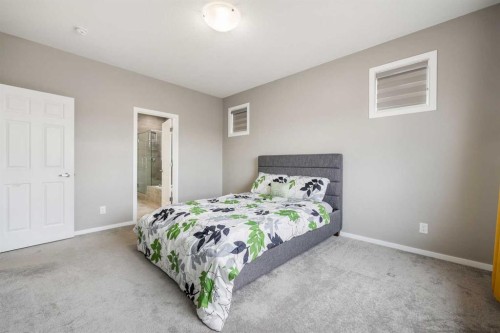 142 Yorkstone Way Sw, Calgary, AB 