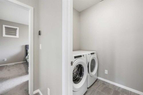 142 Yorkstone Way Sw, Calgary, AB 