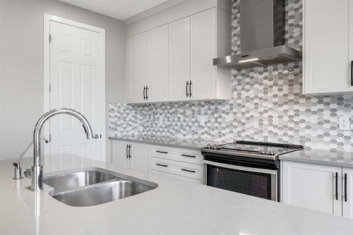 142 Yorkstone Way Sw, Calgary, AB 