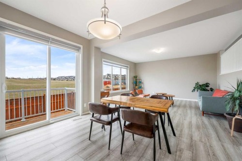 142 Yorkstone Way Sw, Calgary, AB 