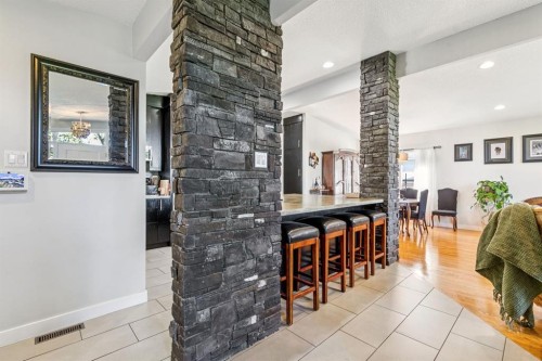 724 Willacy Drive Se, Calgary, AB 