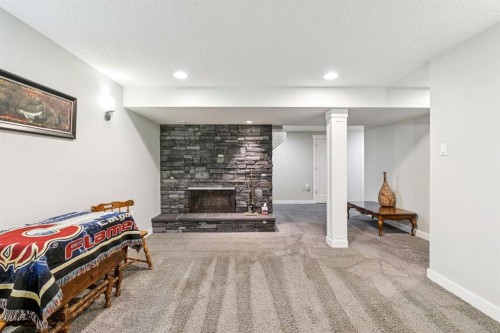 724 Willacy Drive Se, Calgary, AB 