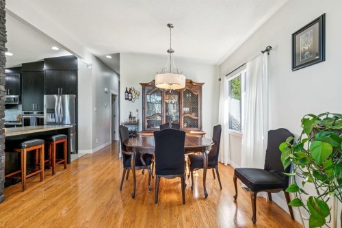 724 Willacy Drive Se, Calgary, AB 